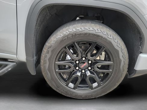 Used 2024 GMC Sierra 1500 Elevation image 25