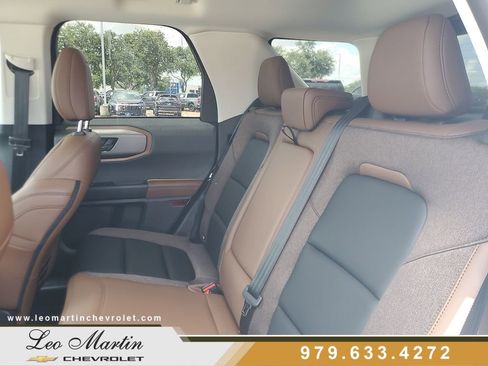 Used 2025 Ford Bronco Sport Outer Banks w/ Outer Banks Tech Package+ AWD/4WD image 9