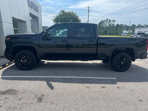 Used 2025 Chevrolet Silverado 2500 LT w/ Trail Boss Package AWD/4WD image 1