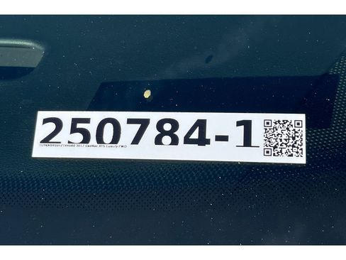 Used 2017 Cadillac XT5 Luxury w/ Driver Awareness Package image 41