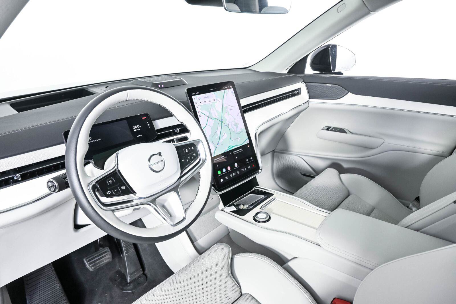 Certified 2025 Volvo EX90 Ultra AWD/4WD image 4