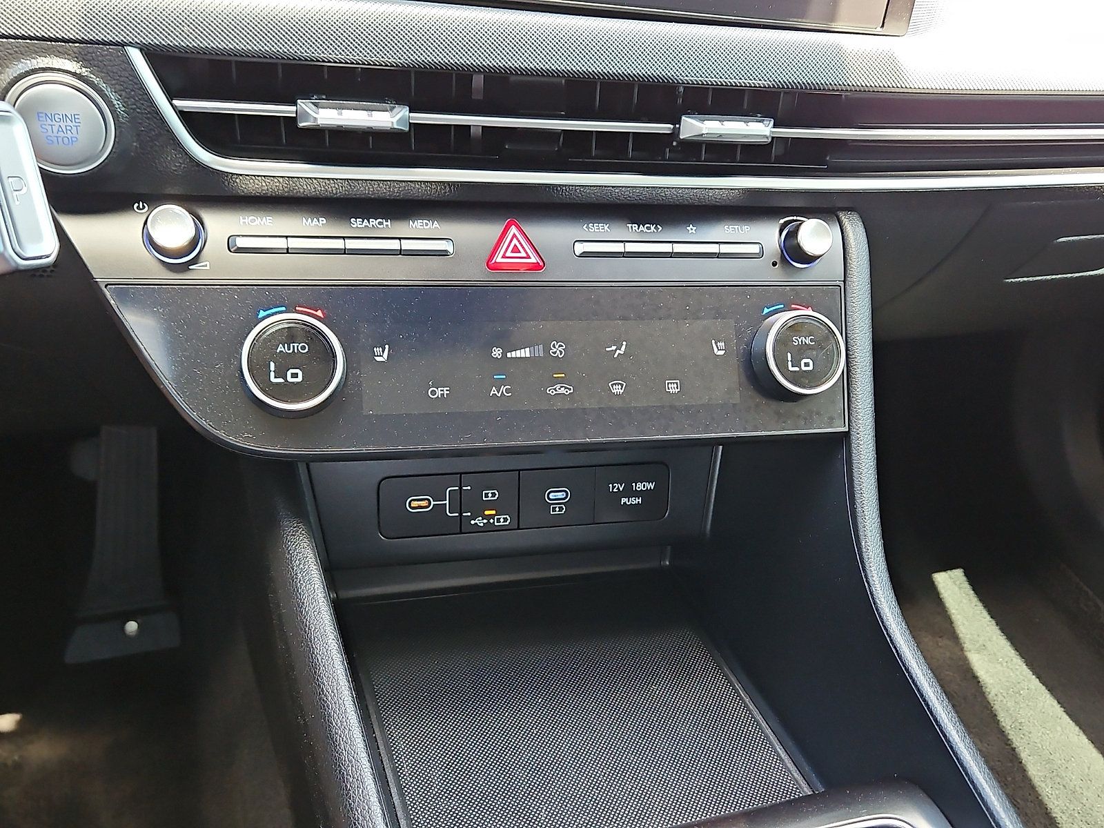 Used 2025 Hyundai Sonata SEL FWD image 14