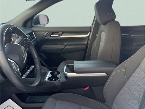 Used 2025 GMC Terrain Elevation image 14