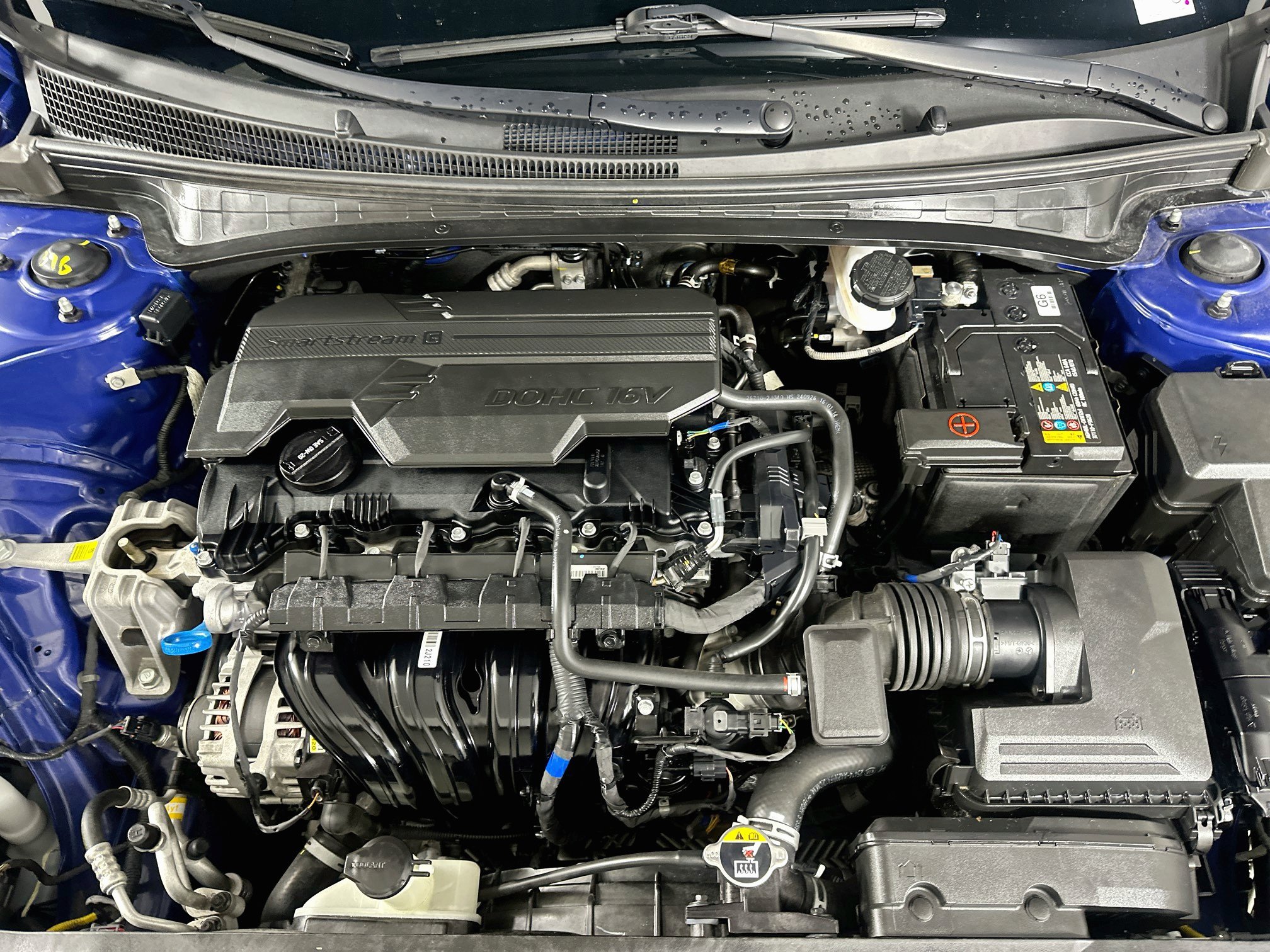 Used 2025 Hyundai Elantra SEL FWD image 33