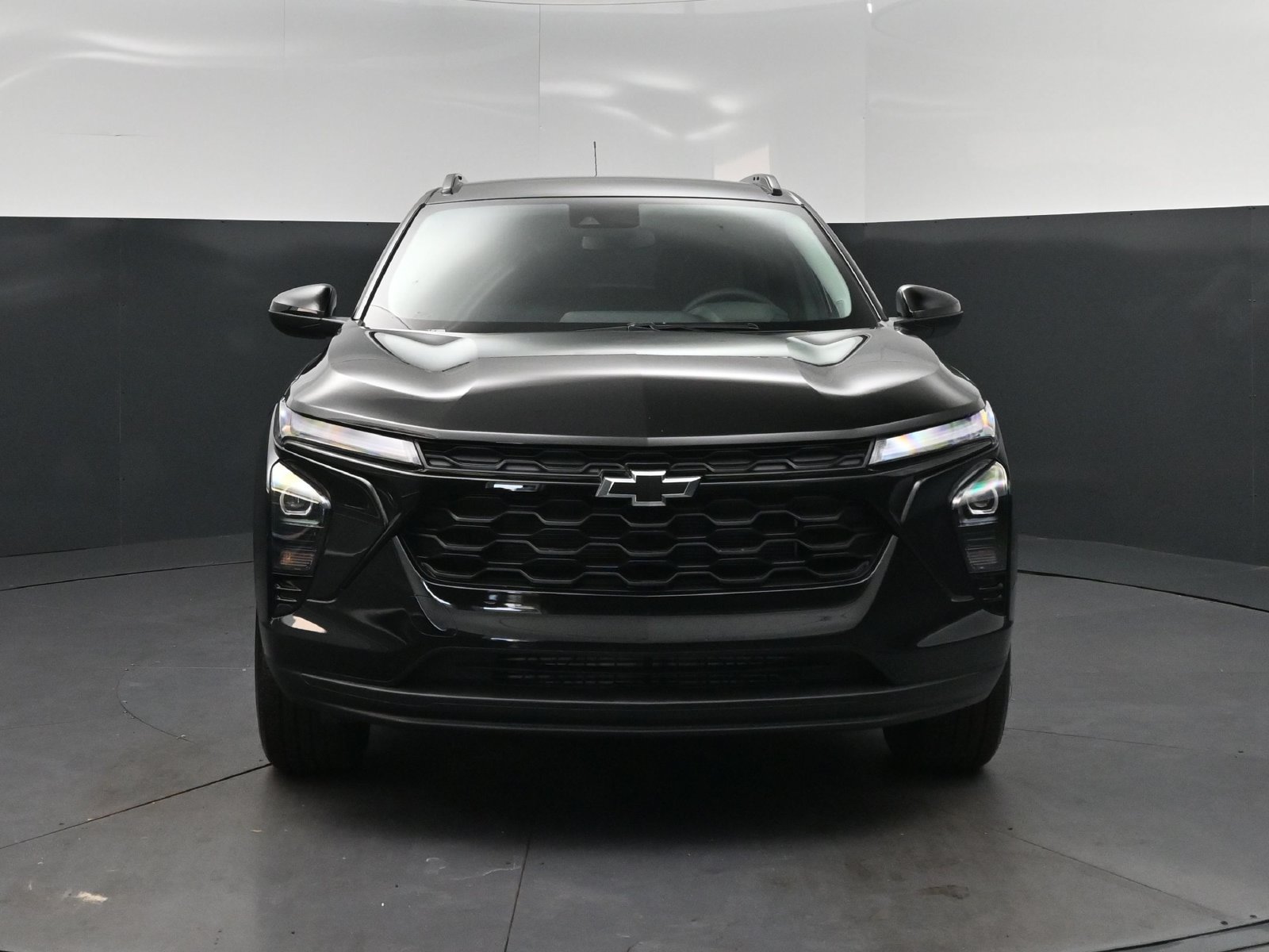 New 2026 Chevrolet Trax LT w/ Midnight Edition FWD image 10