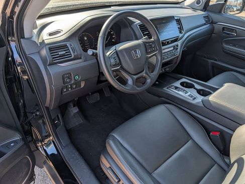 Used 2025 Honda Ridgeline RTL image 12
