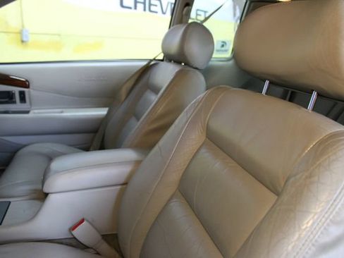 Used 2000 Cadillac Eldorado ESC w/ Comfort/Convenience Pkg FWD image 16