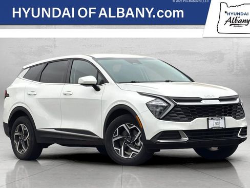 Used 2023 Kia Sportage LX AWD/4WD image 1