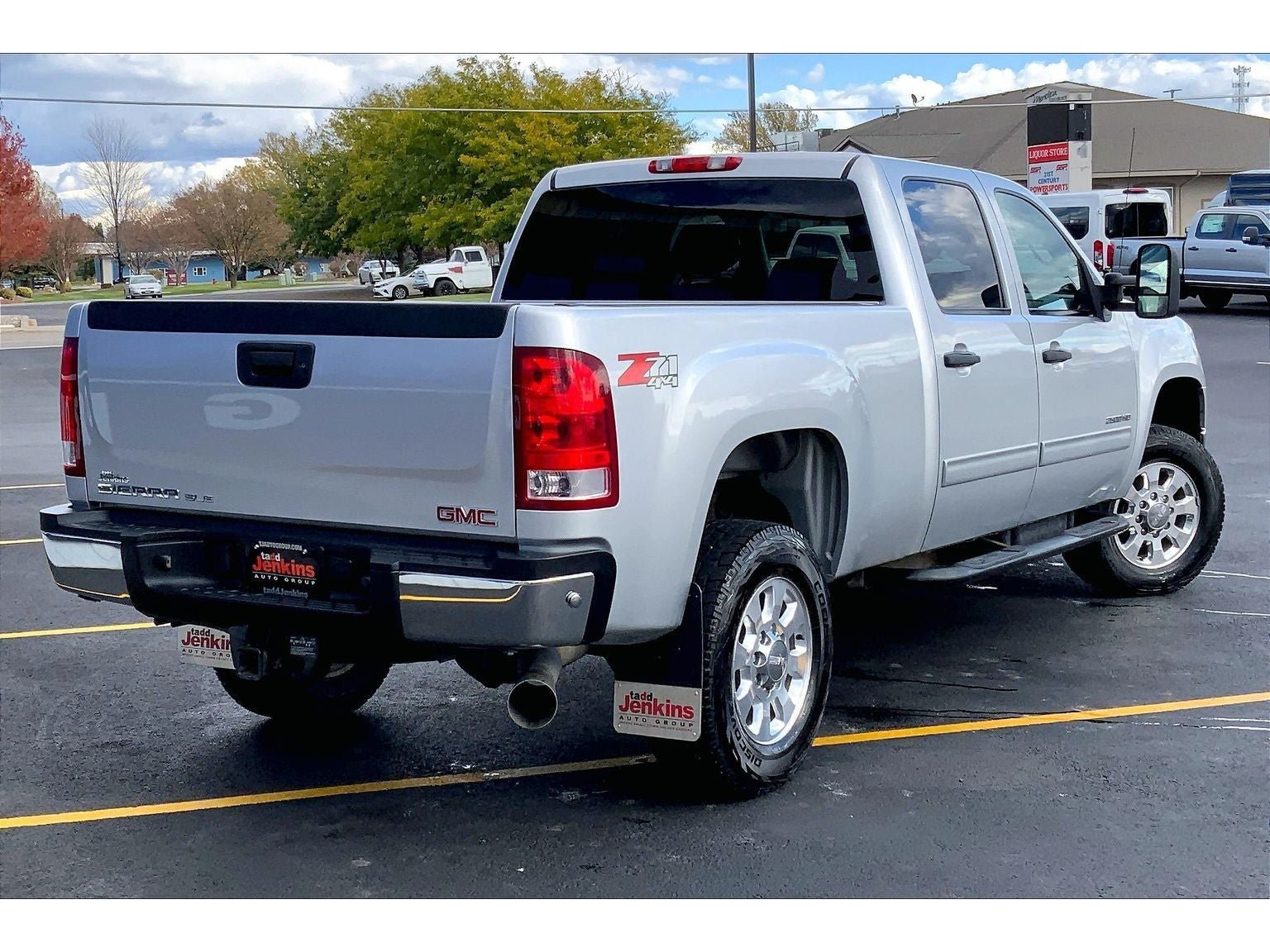 Used 2012 GMC Sierra 2500 SLE w/ SLE Preferred Package AWD/4WD image 15