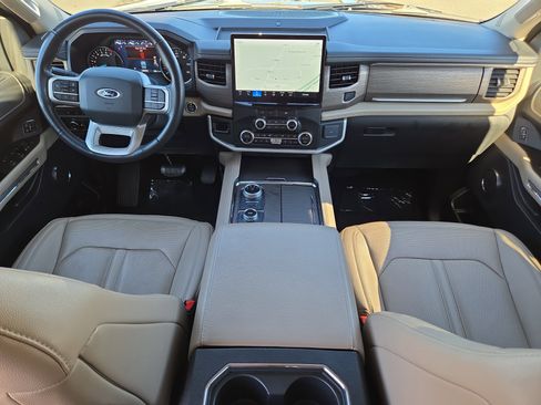 Certified 2024 Ford Expedition Limited image 18