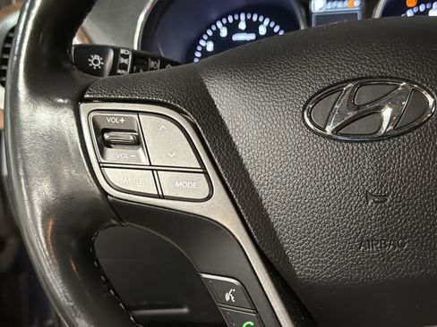 Used 2017 Hyundai Santa Fe Limited AWD/4WD image 12