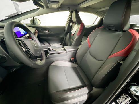 New 2026 Toyota Prius Plug-In Hybrid FWD image 14