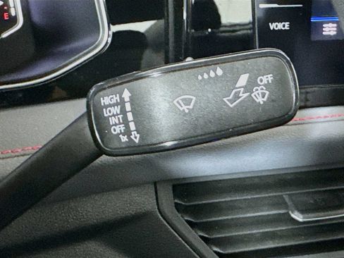 Used 2025 Volkswagen Jetta GLI Autobahn FWD image 13