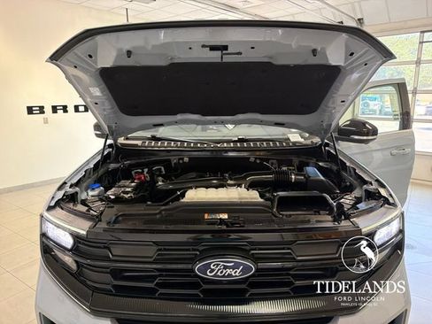 Certified 2025 Ford Expedition Active RWD image 28