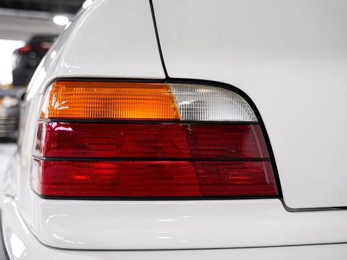 Used 1997 BMW M3 Coupe RWD image 38