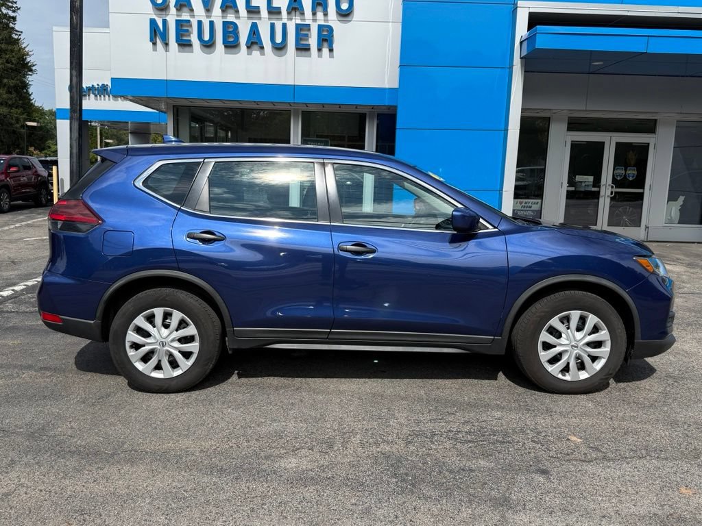 Used 2018 Nissan Rogue S FWD image 4
