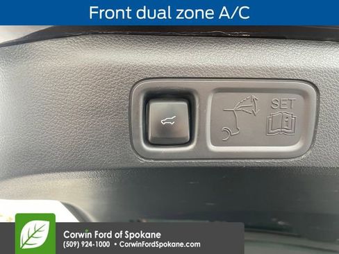 Certified 2024 Ford Expedition Max Limited image 27