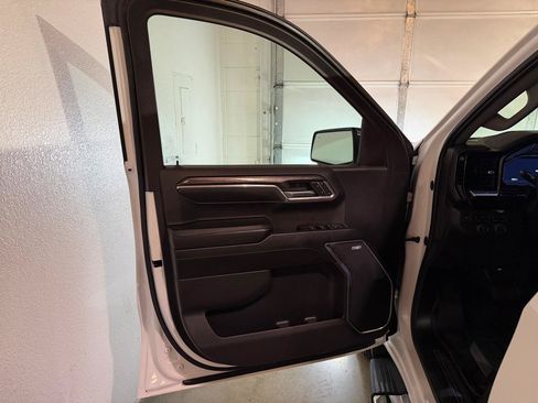 Used 2023 Chevrolet Silverado 1500 LTZ AWD/4WD image 9