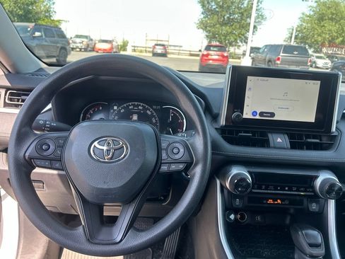 Used 2024 Toyota RAV4 XLE AWD/4WD image 29