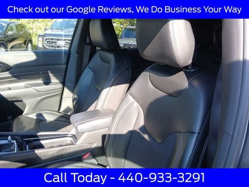 Used 2023 Jeep Compass Latitude AWD/4WD image 19