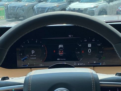 New 2025 Nissan Armada Platinum Reserve image 24