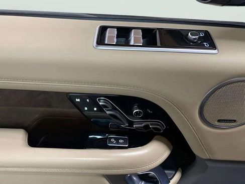Used 2020 Land Rover Range Rover HSE image 26