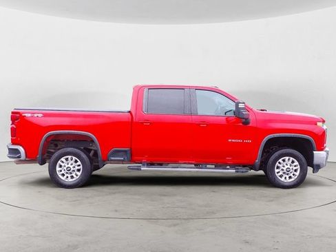 Used 2020 Chevrolet Silverado 2500 LT AWD/4WD image 4