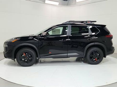 Certified 2025 Nissan Rogue SV AWD/4WD image 5