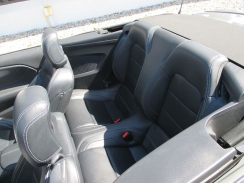 Used 2025 Ford Mustang Premium RWD image 10
