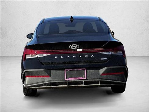 Certified 2025 Hyundai Elantra Blue image 6