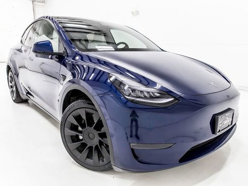 Used 2021 Tesla Model Y Long Range AWD/4WD image 8