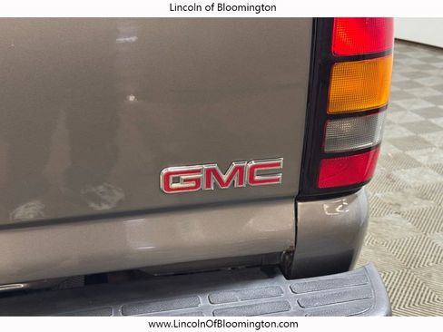Used 2007 GMC Sierra 1500 SLE w/ Light Duty Power Package AWD/4WD image 46
