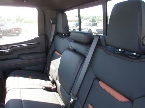 New 2026 GMC Sierra 1500 AT4 w/ AT4 Premium Package AWD/4WD image 16