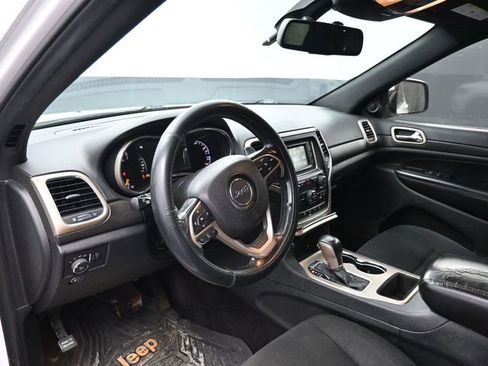 Used 2016 Jeep Grand Cherokee Laredo image 17