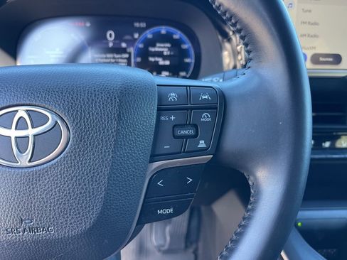 Used 2023 Toyota Crown XLE image 14