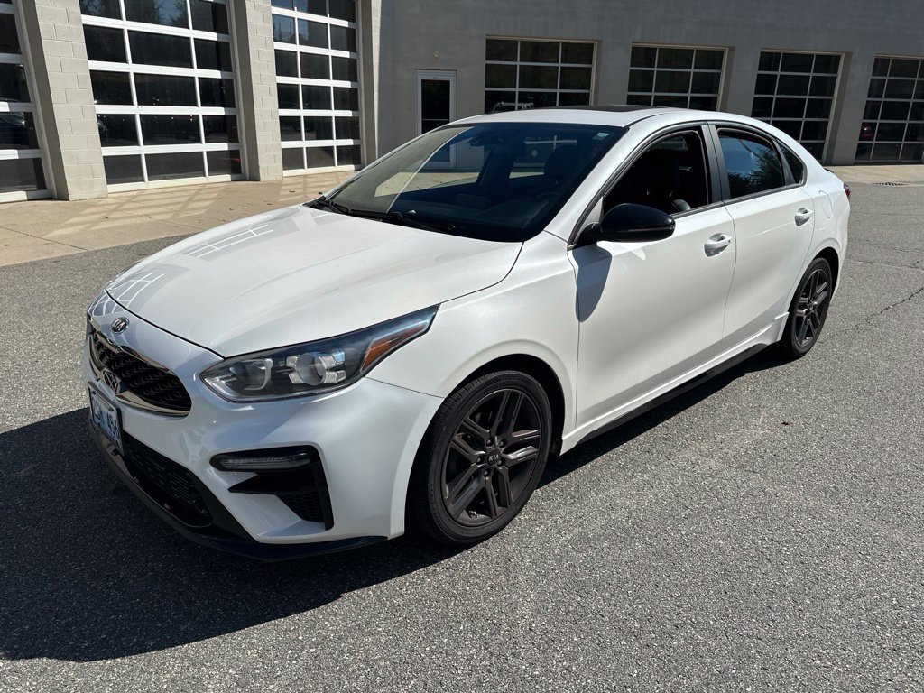 Used 2021 Kia Forte GT-Line w/ GT-Line Premium Package FWD image 3