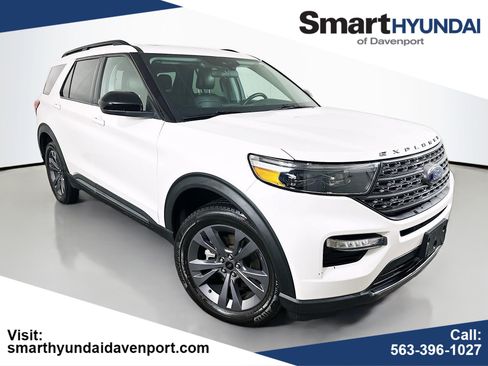 Used 2022 Ford Explorer XLT w/ Equipment Group 202A AWD/4WD image 1