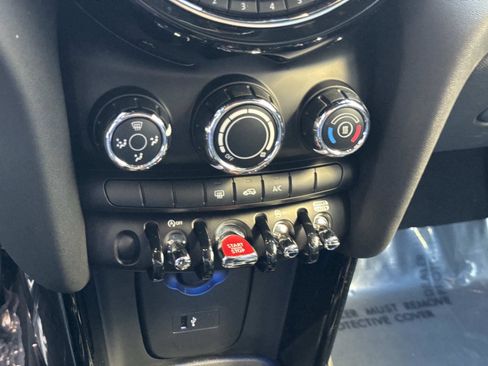 Used 2020 MINI Cooper S image 16