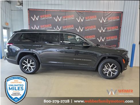 Used 2023 Jeep Grand Cherokee L Limited w/ Trailer Tow Group (B) AWD/4WD image 3