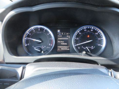Used 2019 Toyota Highlander SE image 16