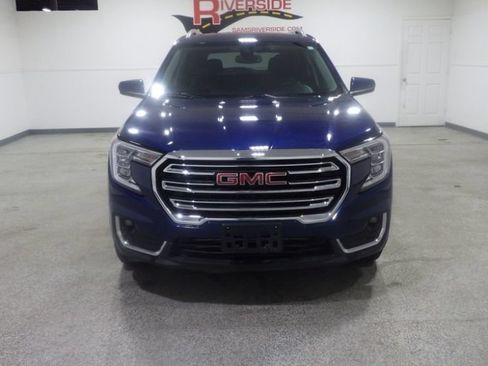 Used 2023 GMC Terrain SLT AWD/4WD image 6