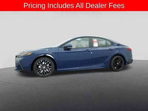 New 2026 Toyota Camry SE FWD image 18