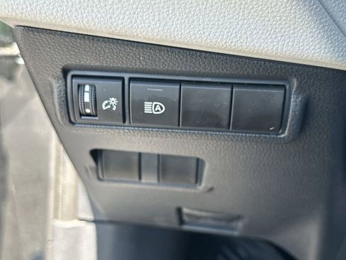 Certified 2024 Toyota Corolla Cross LE image 20