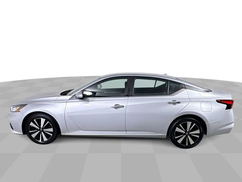 Used 2022 Nissan Altima 2.5 SV image 41
