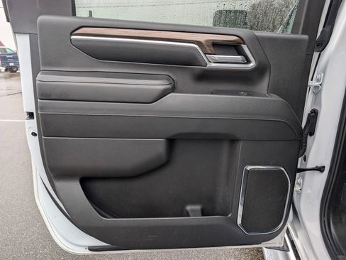 Used 2024 Chevrolet Silverado 2500 LT image 22