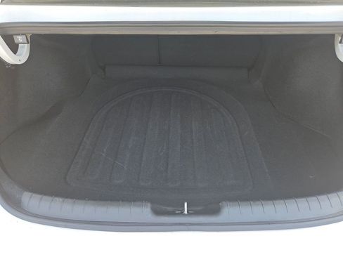 Used 2025 Hyundai Elantra SEL FWD image 24