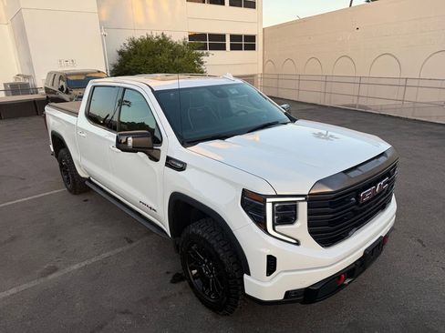 Used 2022 GMC Sierra 1500 AT4X image 8