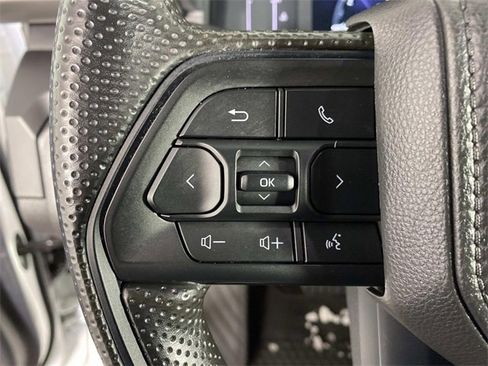 Used 2025 Toyota Tacoma SR image 15