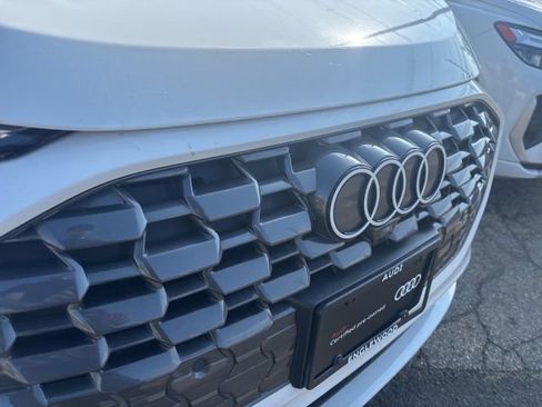 Certified 2025 Audi Q5 Premium Plus w/ Premium Plus AWD/4WD image 12