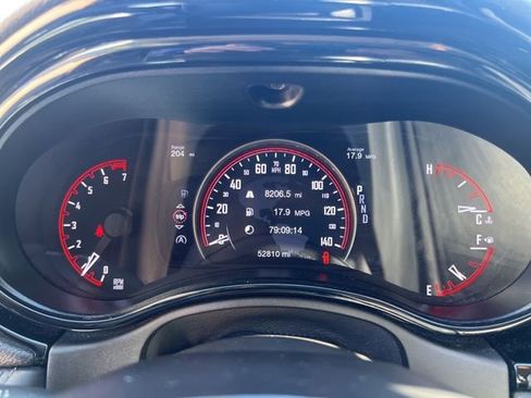 Used 2022 Dodge Durango SXT image 32